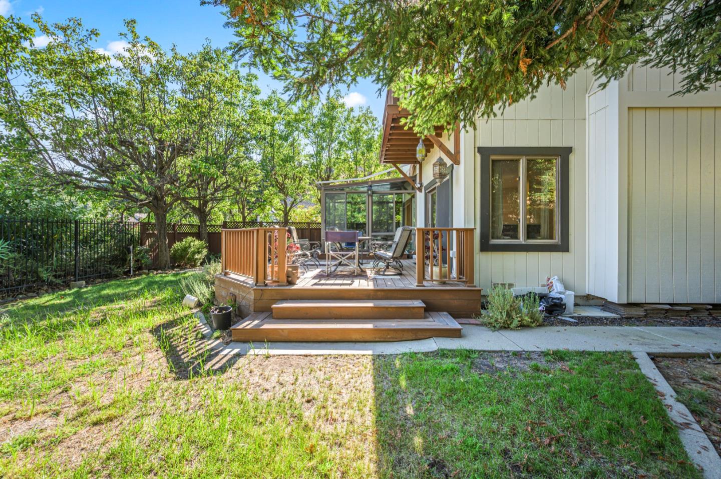 Detail Gallery Image 54 of 70 For 3265 Greenhills Dr, Lafayette,  CA 94549 - 5 Beds | 3/1 Baths