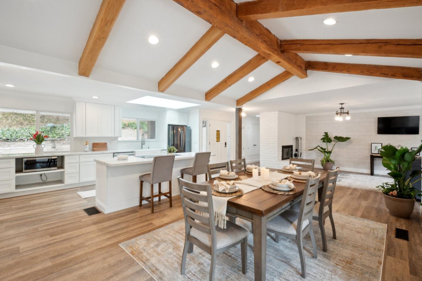 Detail Gallery Image 29 of 54 For 281 School Rd, San Juan Bautista,  CA 95045 - 4 Beds | 2/1 Baths