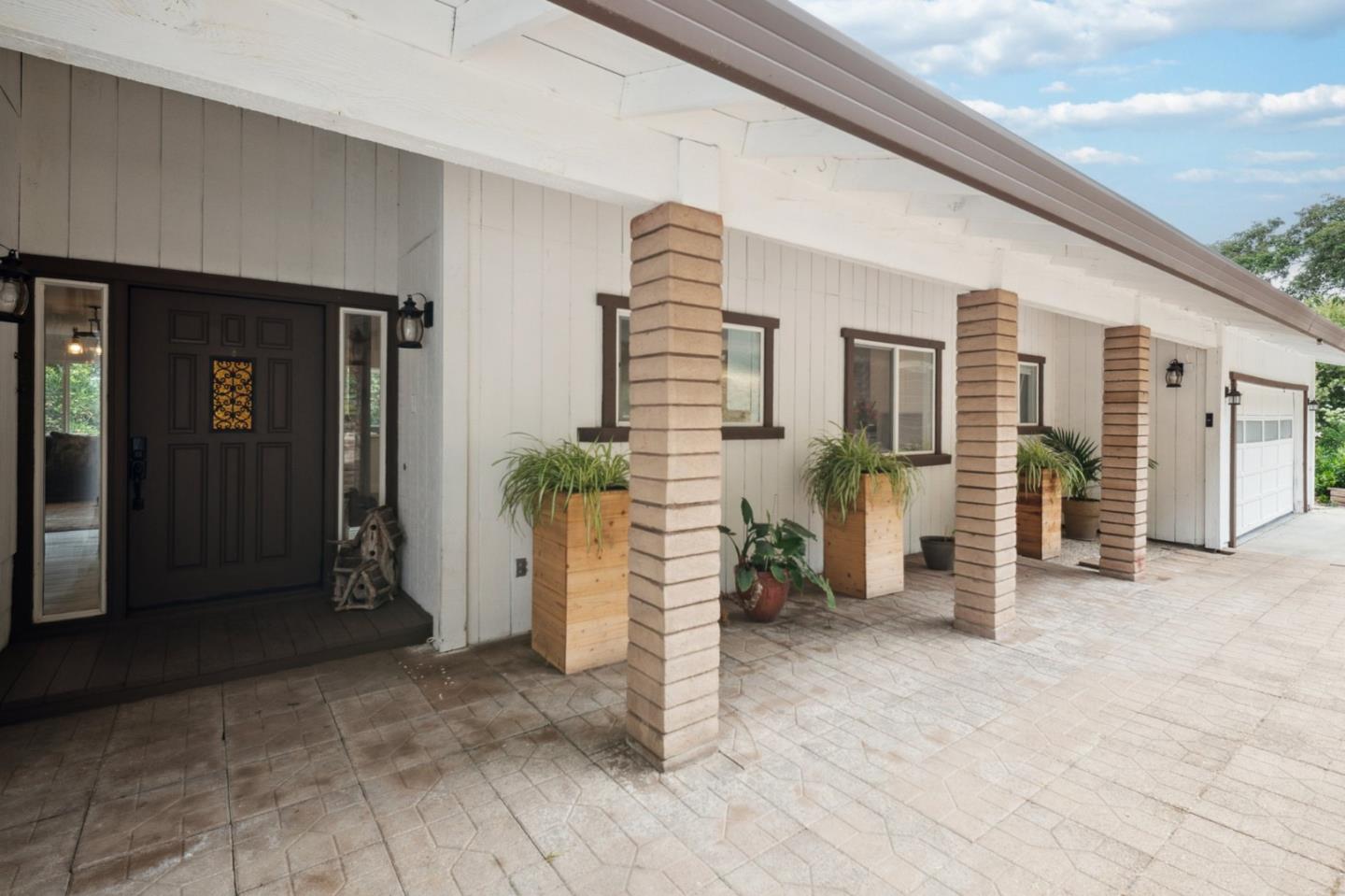Detail Gallery Image 3 of 54 For 281 School Rd, San Juan Bautista,  CA 95045 - 4 Beds | 2/1 Baths