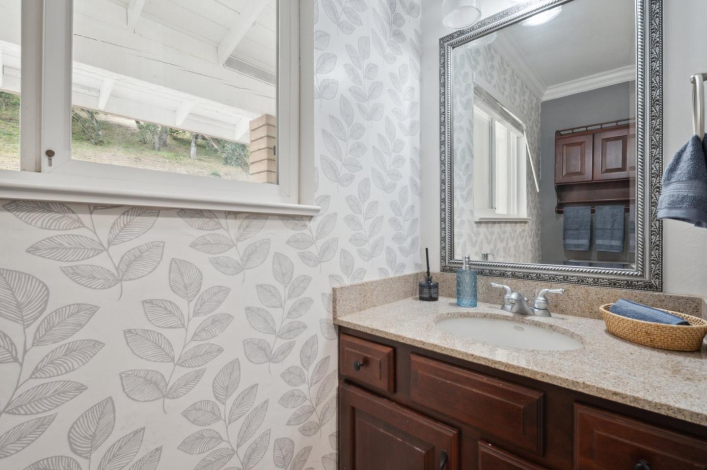 Detail Gallery Image 30 of 54 For 281 School Rd, San Juan Bautista,  CA 95045 - 4 Beds | 2/1 Baths