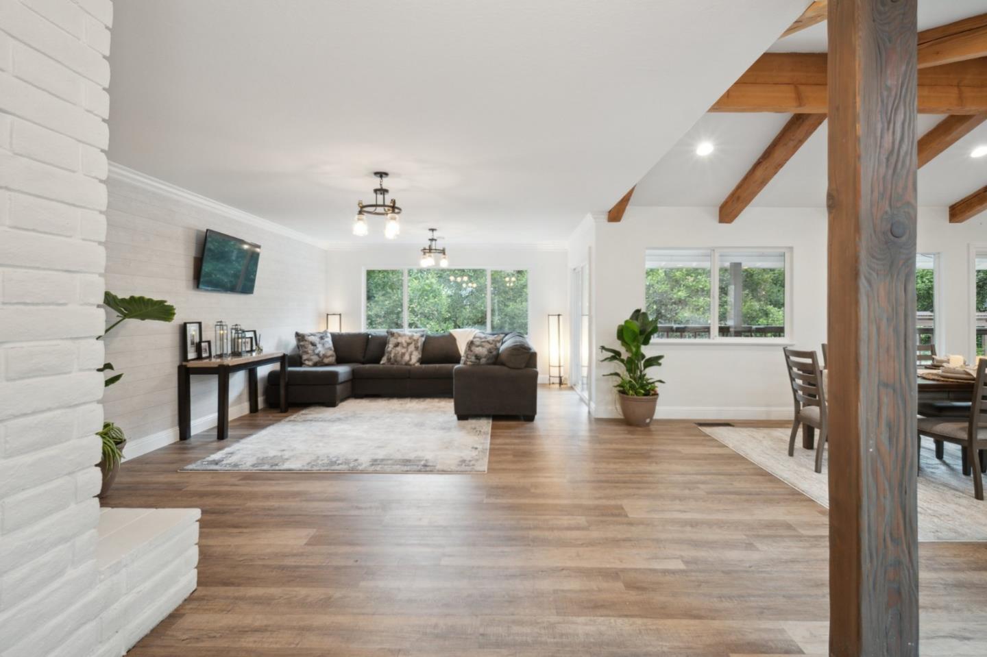 Detail Gallery Image 7 of 54 For 281 School Rd, San Juan Bautista,  CA 95045 - 4 Beds | 2/1 Baths