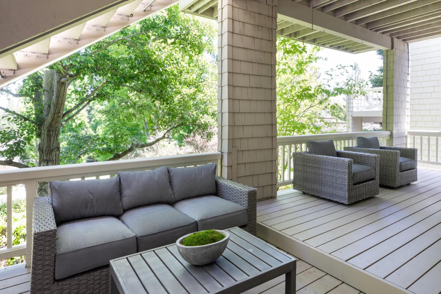 Detail Gallery Image 21 of 42 For 699 Manresa Ln, Los Altos,  CA 94022 - 3 Beds | 3 Baths