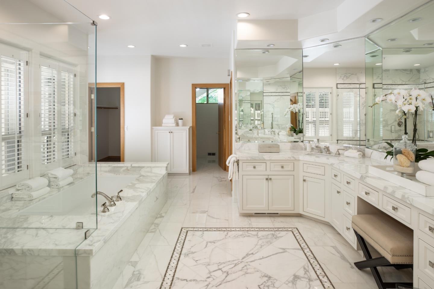 Detail Gallery Image 23 of 42 For 699 Manresa Ln, Los Altos,  CA 94022 - 3 Beds | 3 Baths