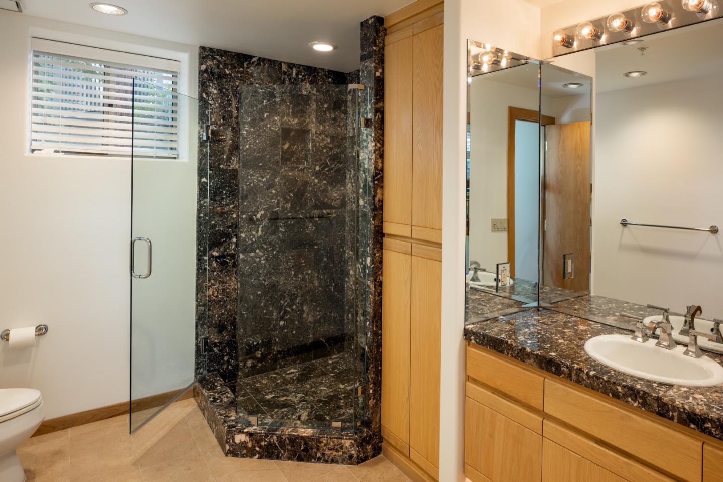 Detail Gallery Image 27 of 42 For 699 Manresa Ln, Los Altos,  CA 94022 - 3 Beds | 3 Baths