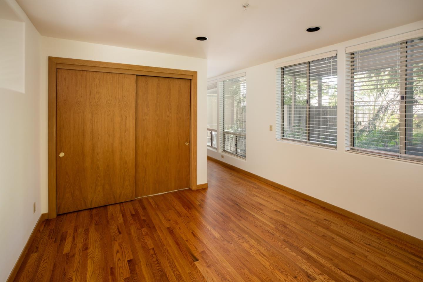 Detail Gallery Image 28 of 42 For 699 Manresa Ln, Los Altos,  CA 94022 - 3 Beds | 3 Baths