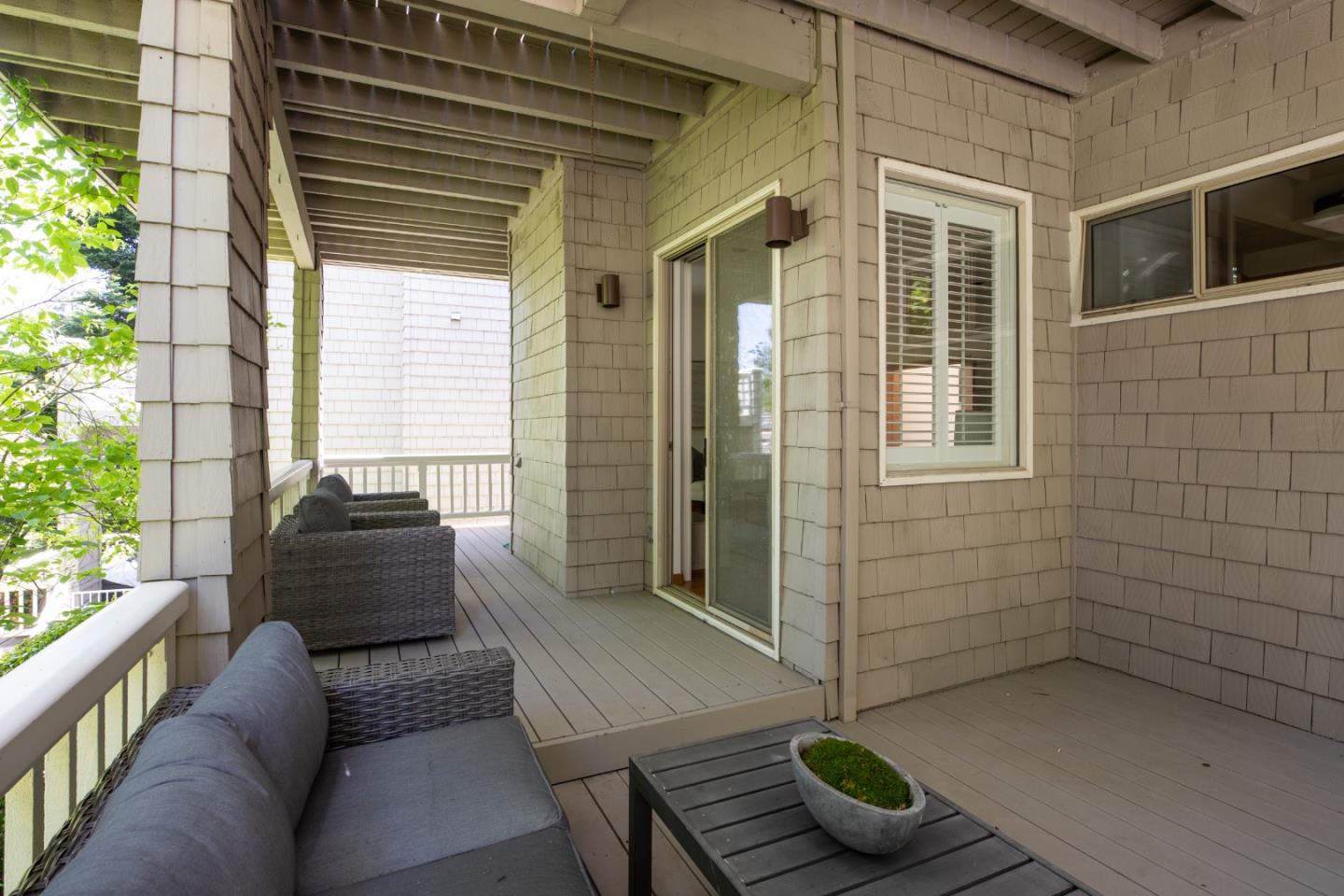Detail Gallery Image 31 of 42 For 699 Manresa Ln, Los Altos,  CA 94022 - 3 Beds | 3 Baths