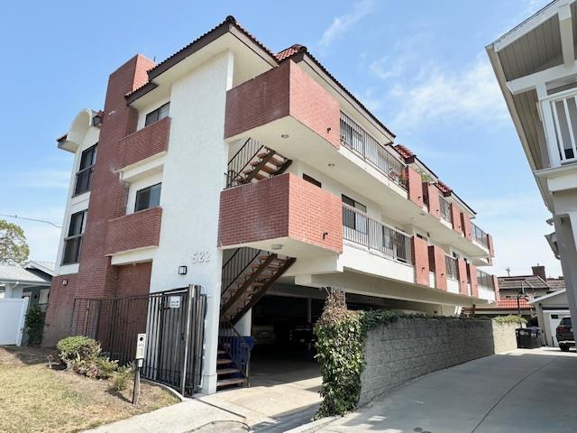 Detail Gallery Image 1 of 27 For 522 Raleigh St, Glendale,  CA 91205 - – Beds | – Baths