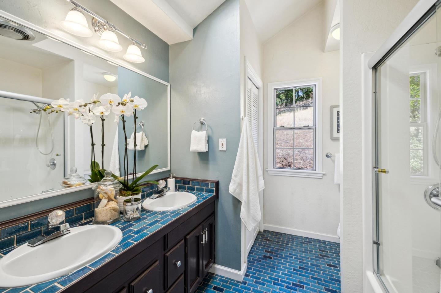 Detail Gallery Image 19 of 34 For 1207 Godetia Dr, Woodside,  CA 94062 - 4 Beds | 2/1 Baths
