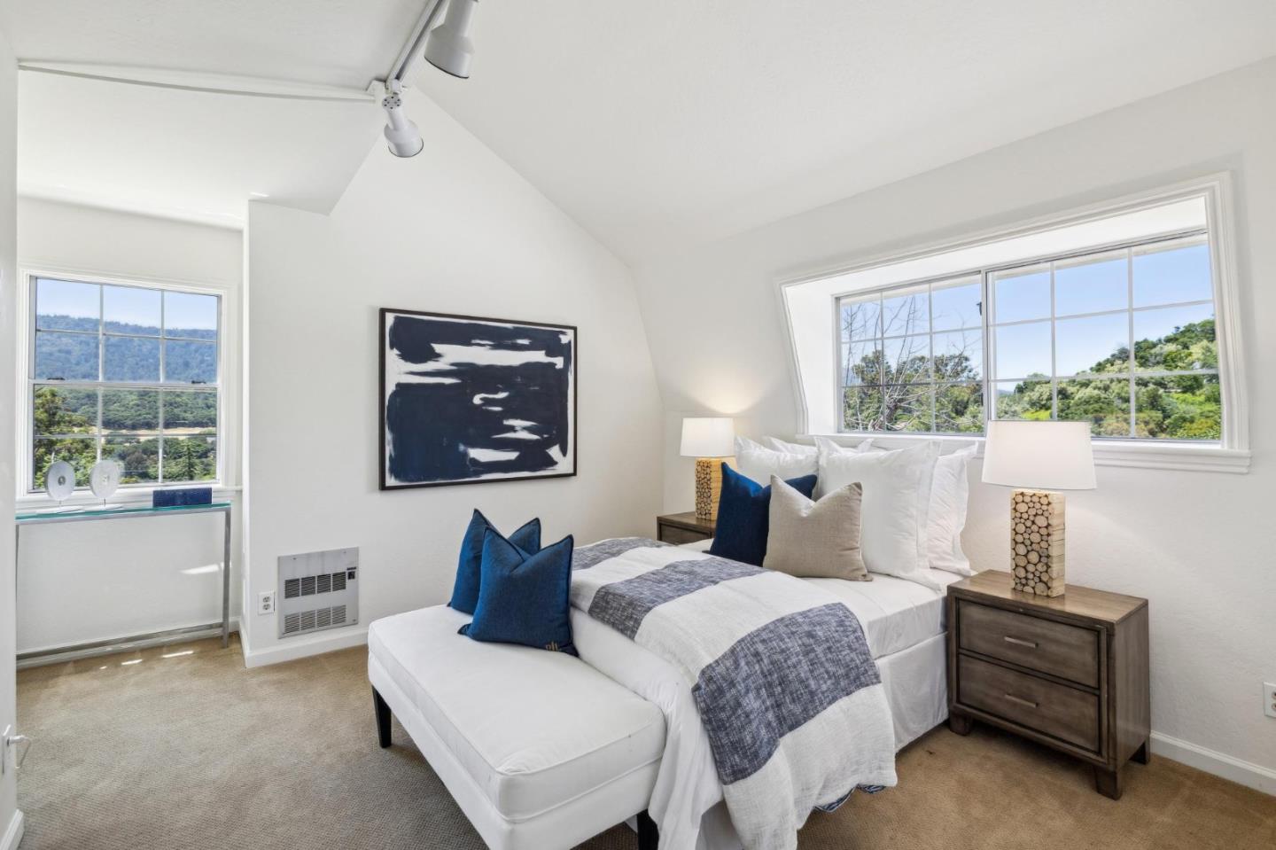 Detail Gallery Image 20 of 34 For 1207 Godetia Dr, Woodside,  CA 94062 - 4 Beds | 2/1 Baths