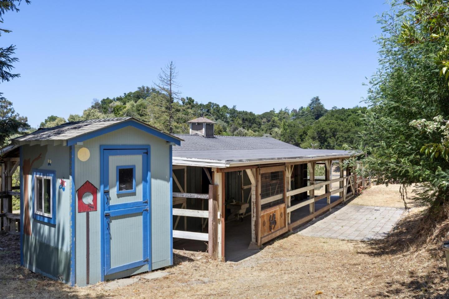 Detail Gallery Image 27 of 34 For 1207 Godetia Dr, Woodside,  CA 94062 - 4 Beds | 2/1 Baths