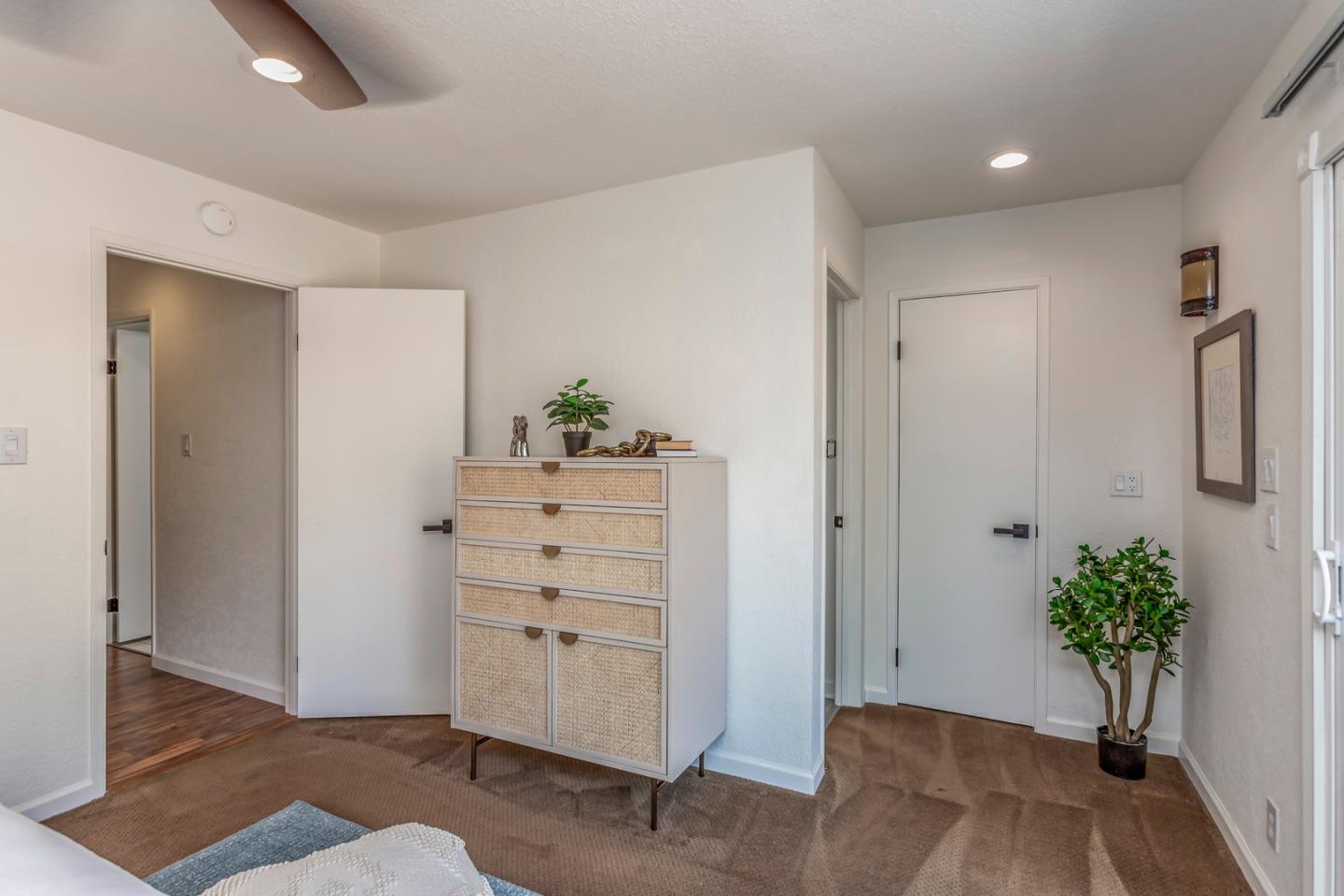 Detail Gallery Image 13 of 32 For 3166 Balmoral Dr, San Jose,  CA 95132 - 4 Beds | 2 Baths