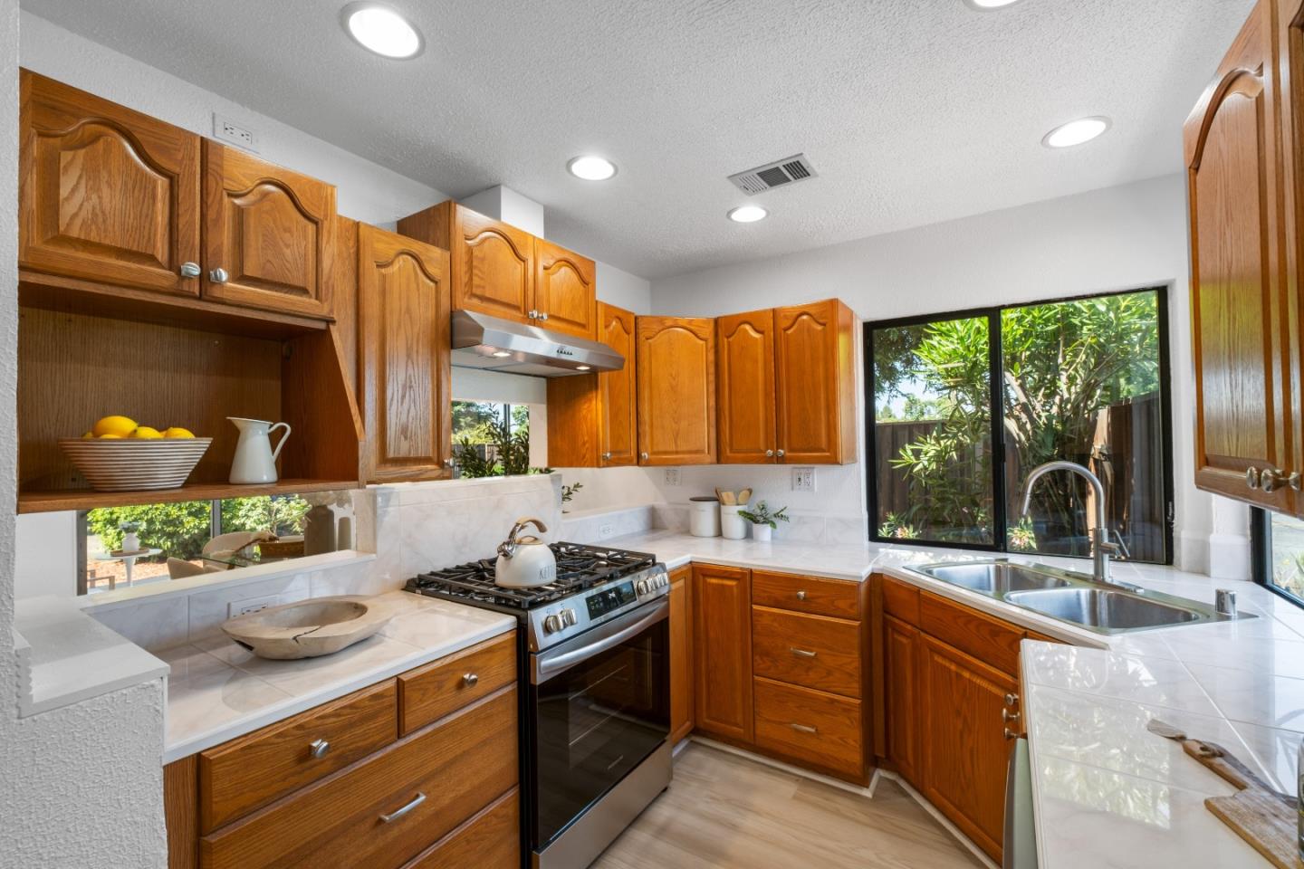 Detail Gallery Image 19 of 50 For 2805 Sykes Ct, Santa Clara,  CA 95051 - 3 Beds | 2 Baths