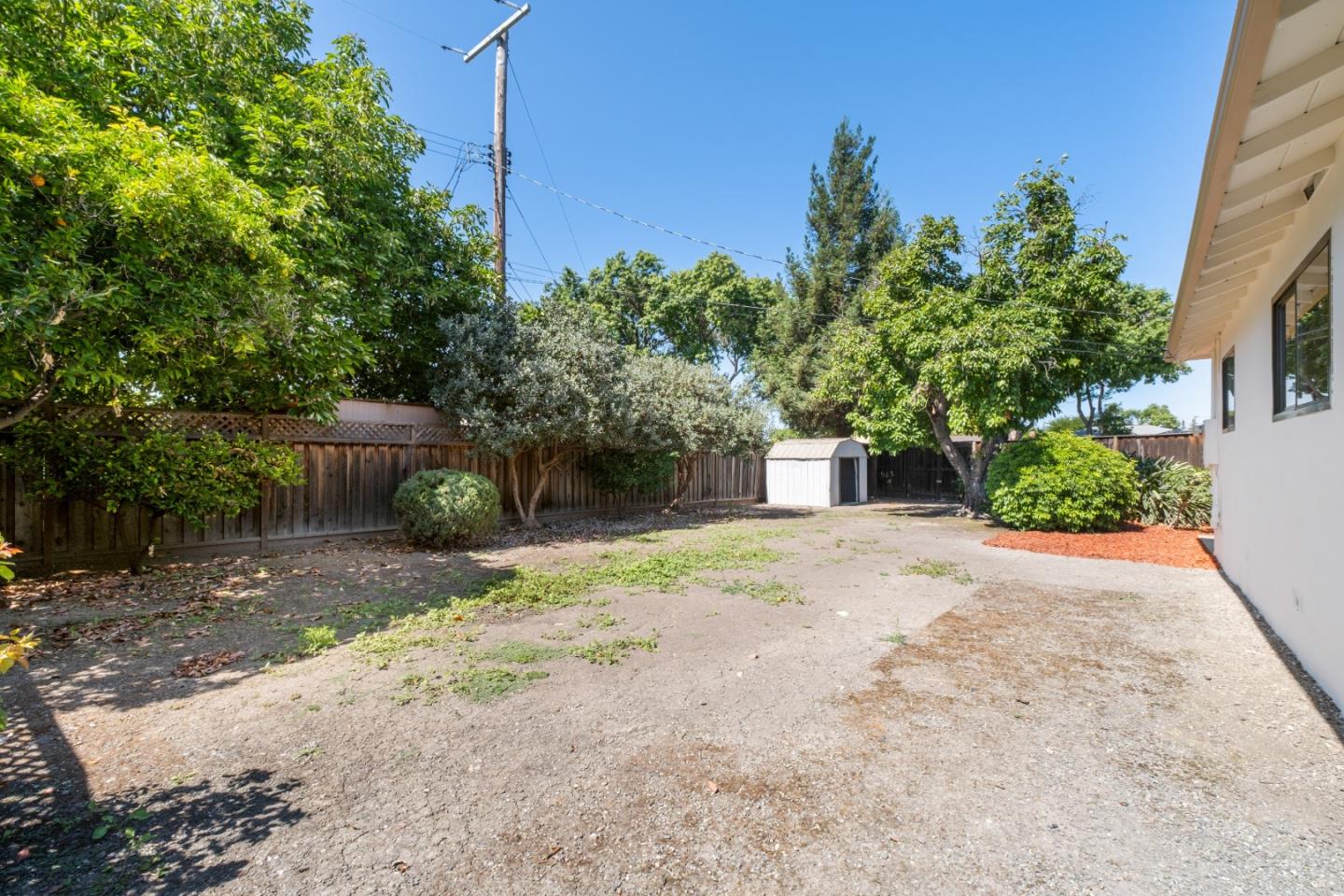 Detail Gallery Image 3 of 50 For 2805 Sykes Ct, Santa Clara,  CA 95051 - 3 Beds | 2 Baths