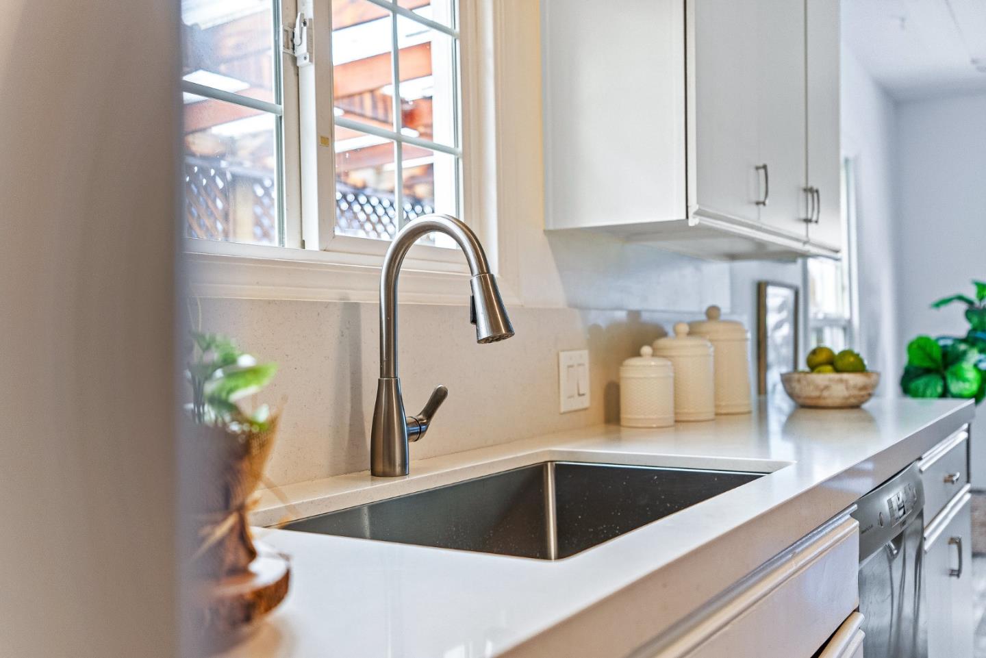 Detail Gallery Image 10 of 23 For 1062 W San Fernando St, San Jose,  CA 95126 - 3 Beds | 1 Baths