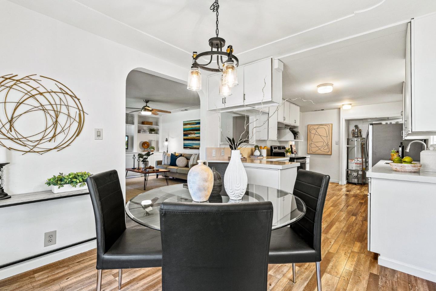 Detail Gallery Image 8 of 23 For 1062 W San Fernando St, San Jose,  CA 95126 - 3 Beds | 1 Baths