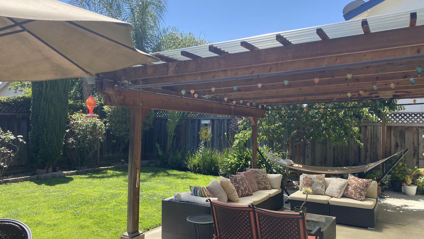 Detail Gallery Image 3 of 44 For 5270 Rio Grande Dr, San Jose,  CA 95136 - 4 Beds | 2/1 Baths
