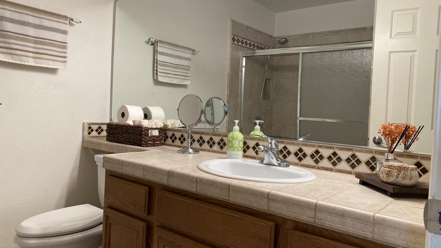 Detail Gallery Image 32 of 44 For 5270 Rio Grande Dr, San Jose,  CA 95136 - 4 Beds | 2/1 Baths