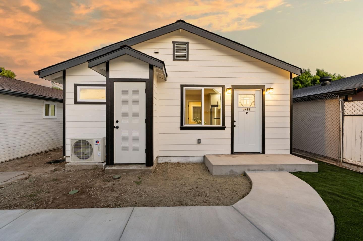 Detail Gallery Image 25 of 43 For 1924 Kammerer Ave, San Jose,  CA 95116 - 2 Beds | 1 Baths