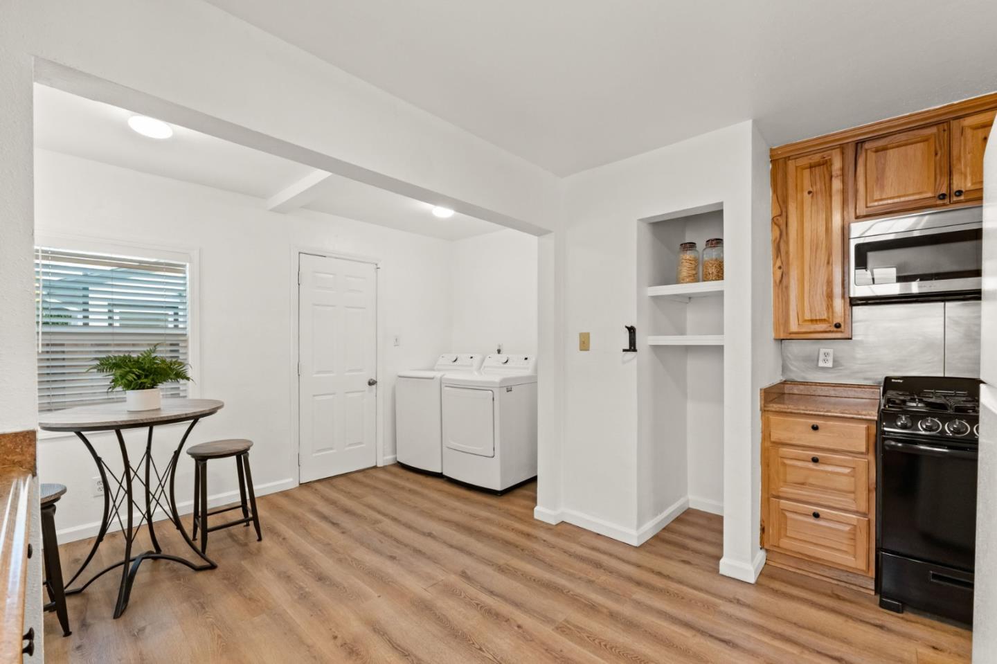 Detail Gallery Image 9 of 43 For 1924 Kammerer Ave, San Jose,  CA 95116 - 2 Beds | 1 Baths
