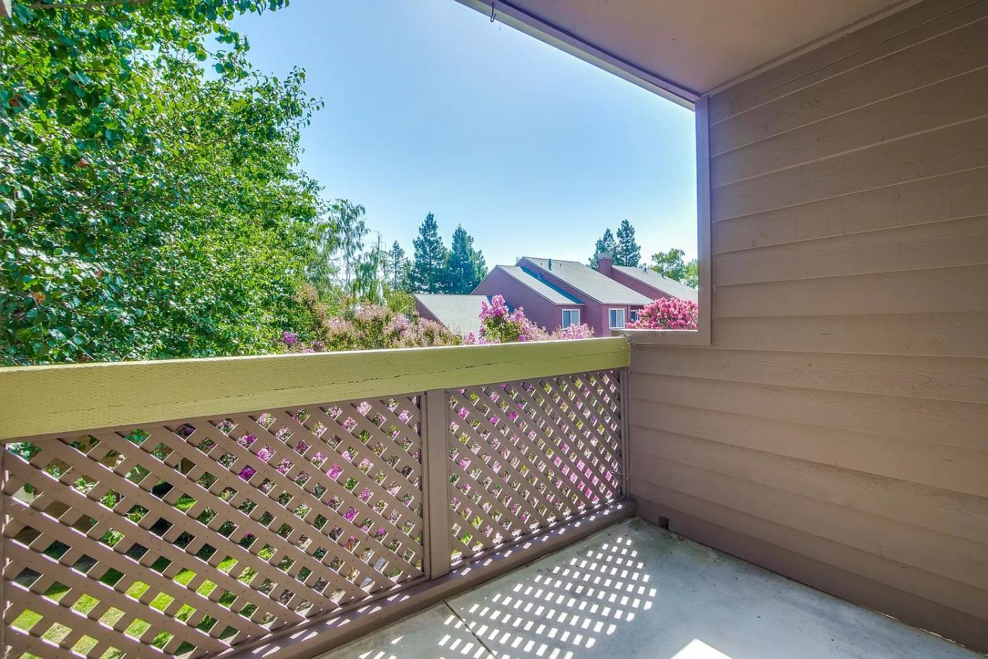 Detail Gallery Image 12 of 47 For 796 Teatree Ct, San Jose,  CA 95128 - 2 Beds | 2 Baths
