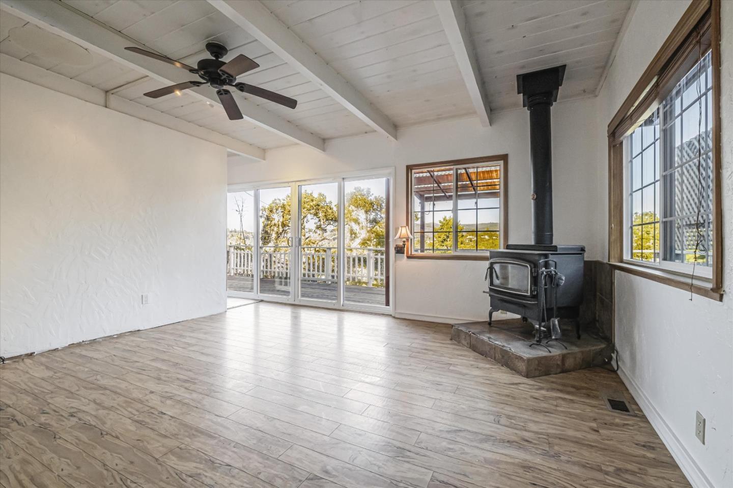 Detail Gallery Image 3 of 37 For 734 Loma Prieta Dr, Aptos,  CA 95003 - 2 Beds | 1 Baths