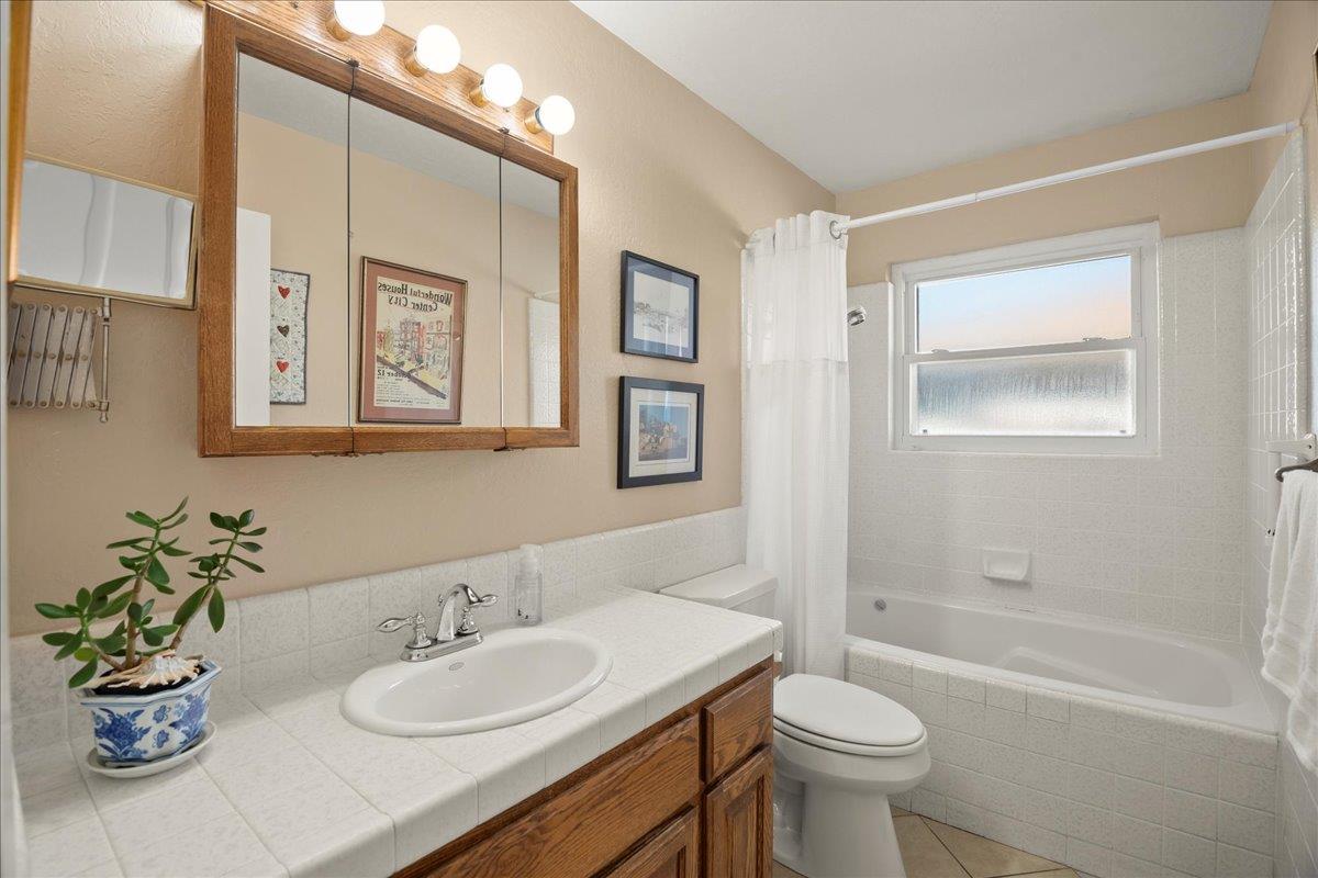 Detail Gallery Image 19 of 26 For 1634 Bowling Ln, San Jose,  CA 95118 - 3 Beds | 2 Baths