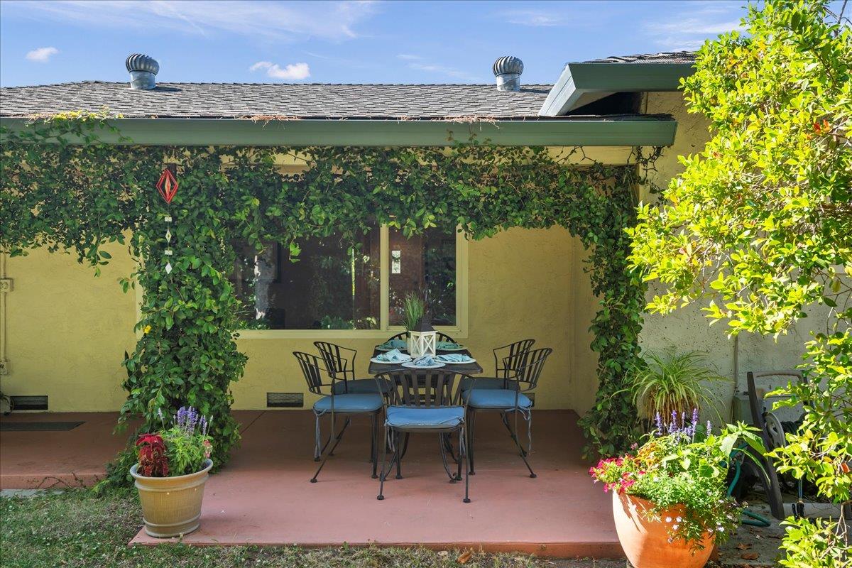 Detail Gallery Image 22 of 26 For 1634 Bowling Ln, San Jose,  CA 95118 - 3 Beds | 2 Baths