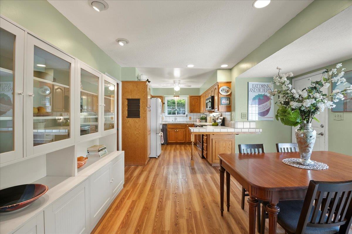 Detail Gallery Image 9 of 26 For 1634 Bowling Ln, San Jose,  CA 95118 - 3 Beds | 2 Baths