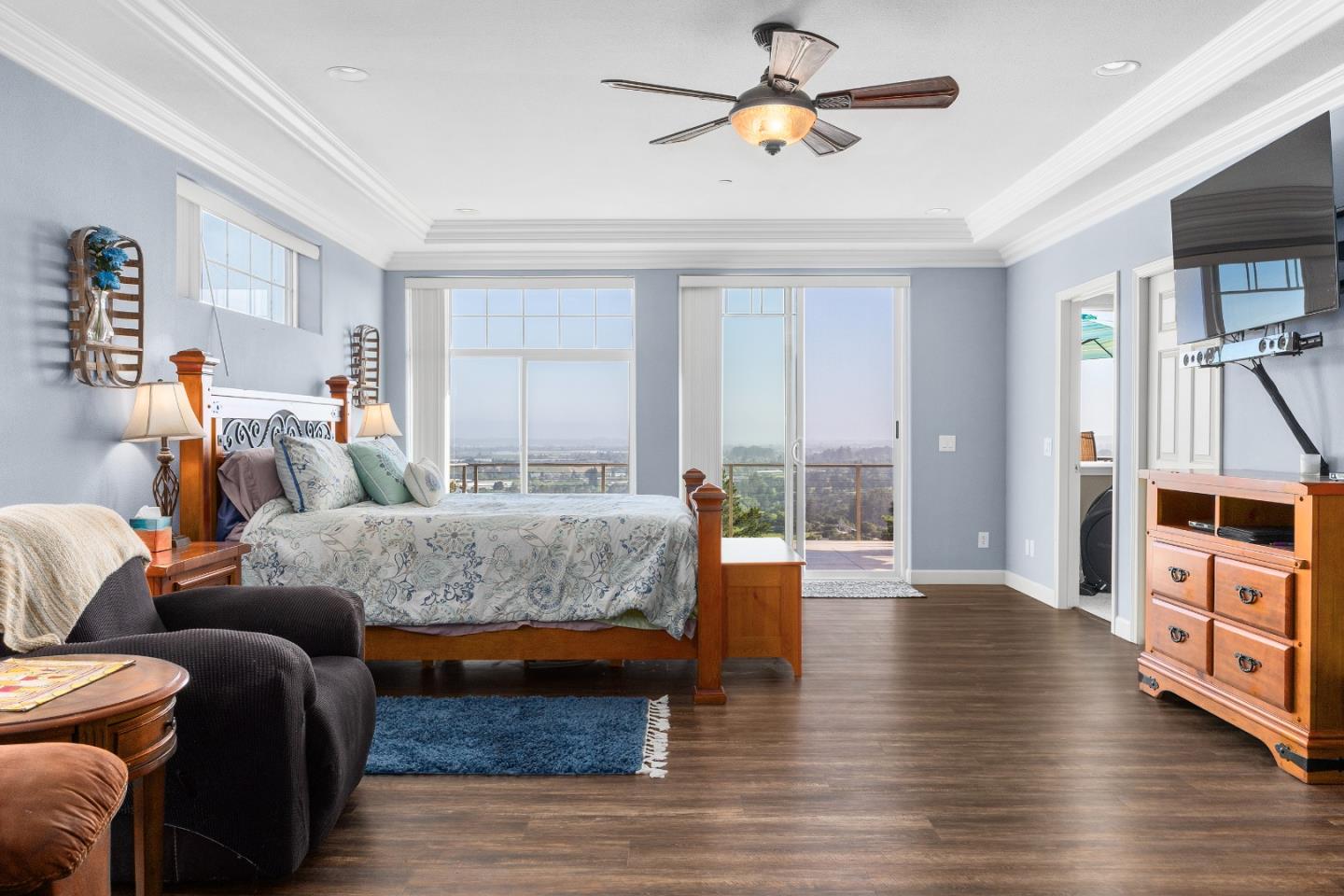 Detail Gallery Image 21 of 62 For 960 Smith Rd, Watsonville,  CA 95076 - 6 Beds | 4 Baths