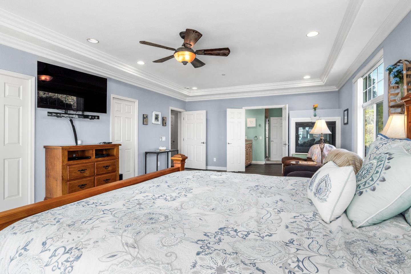 Detail Gallery Image 24 of 62 For 960 Smith Rd, Watsonville,  CA 95076 - 6 Beds | 4 Baths