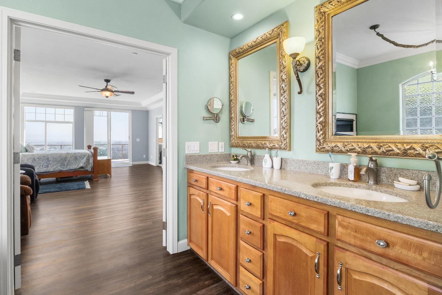 Detail Gallery Image 26 of 62 For 960 Smith Rd, Watsonville,  CA 95076 - 6 Beds | 4 Baths