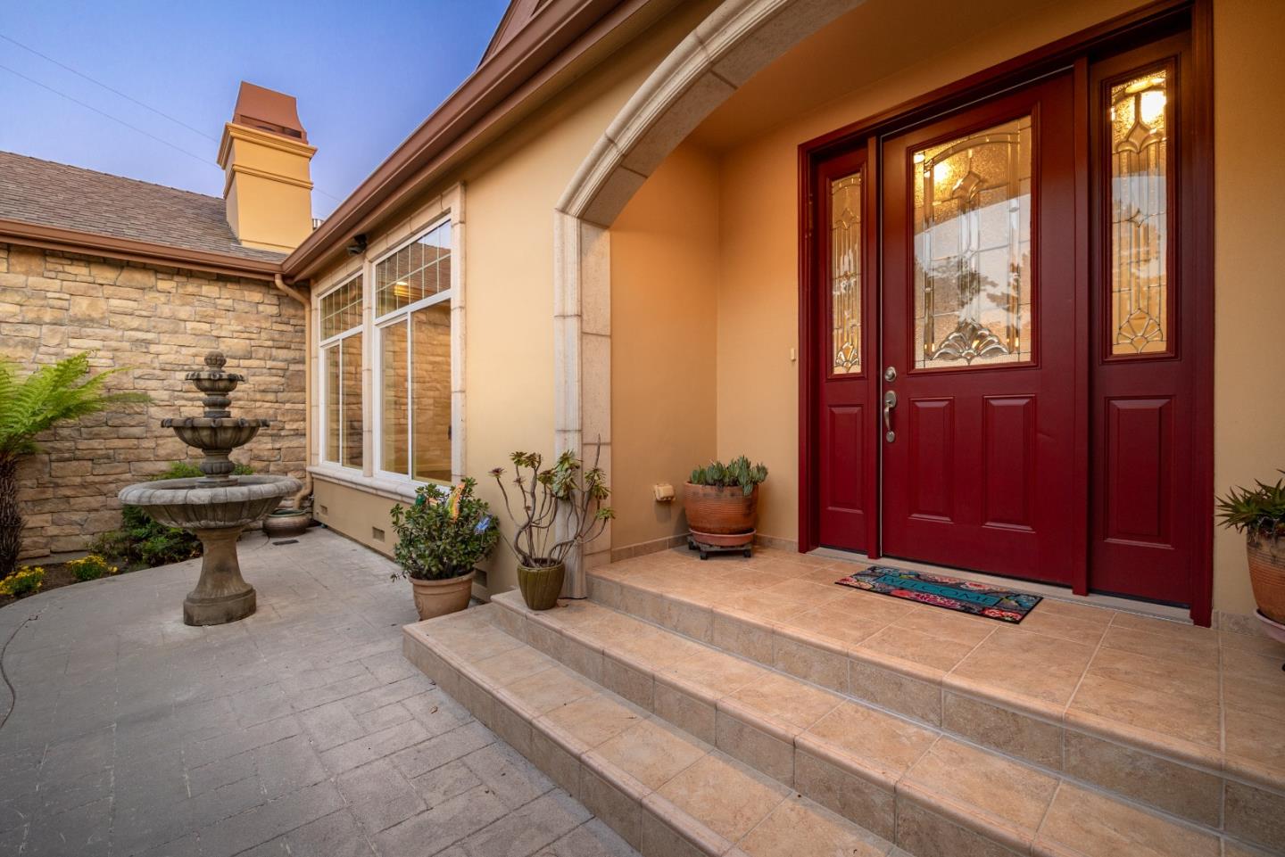 Detail Gallery Image 4 of 62 For 960 Smith Rd, Watsonville,  CA 95076 - 6 Beds | 4 Baths