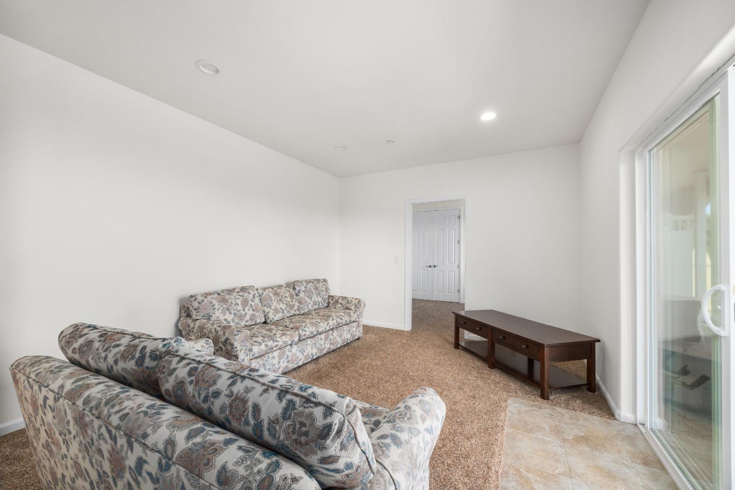 Detail Gallery Image 44 of 62 For 960 Smith Rd, Watsonville,  CA 95076 - 6 Beds | 4 Baths