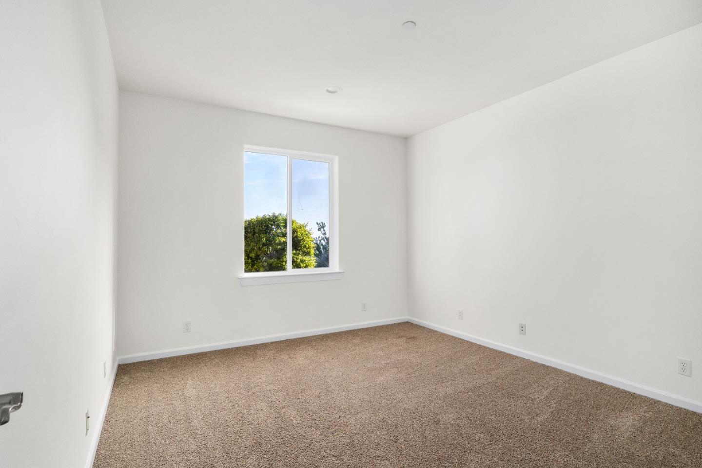 Detail Gallery Image 47 of 62 For 960 Smith Rd, Watsonville,  CA 95076 - 6 Beds | 4 Baths
