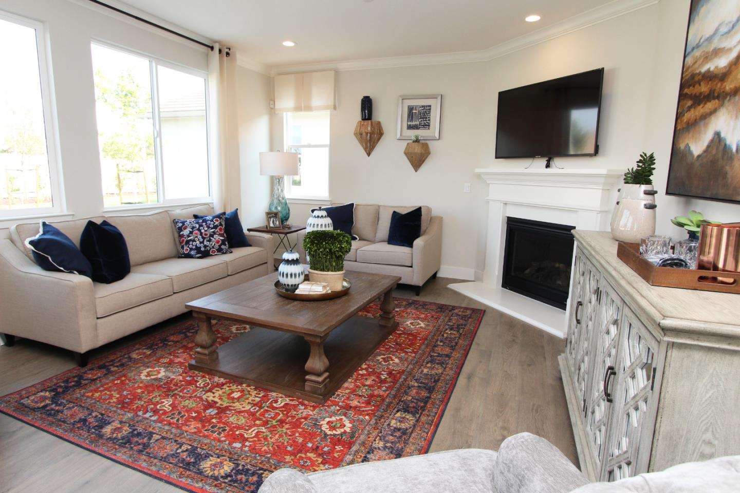 Detail Gallery Image 13 of 32 For 1660 Dolomite Dr #5,  Los Banos,  CA 93635 - 5 Beds | 3 Baths