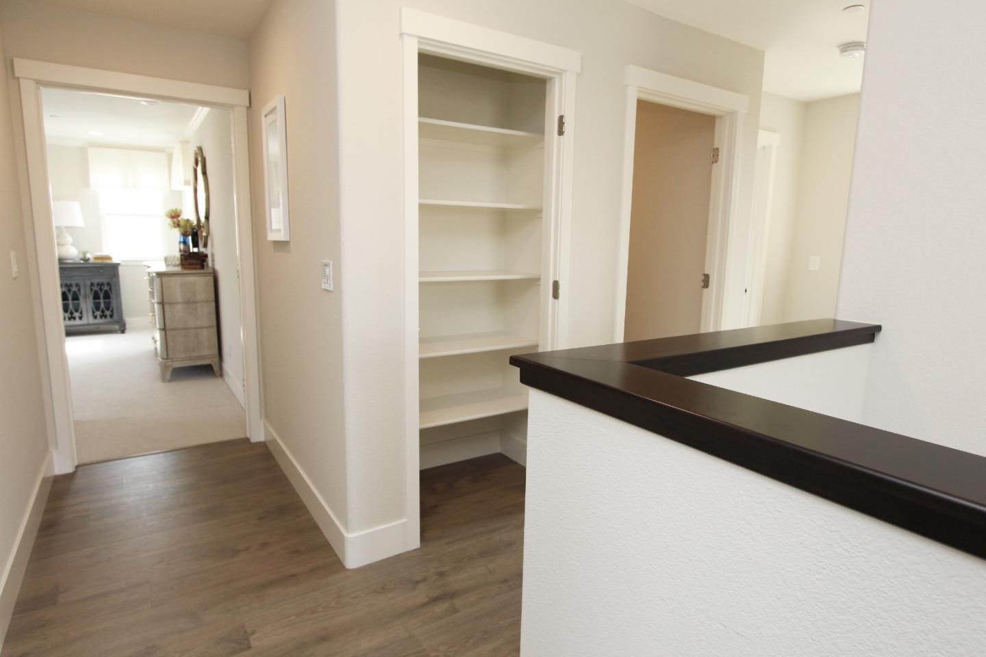 Detail Gallery Image 17 of 32 For 1660 Dolomite Dr #5,  Los Banos,  CA 93635 - 5 Beds | 3 Baths
