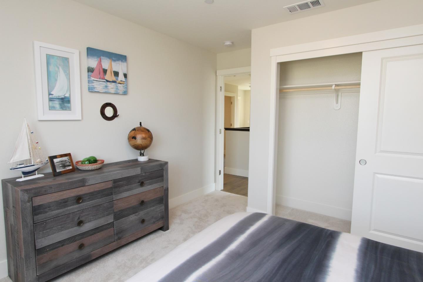 Detail Gallery Image 20 of 32 For 1660 Dolomite Dr #5,  Los Banos,  CA 93635 - 5 Beds | 3 Baths