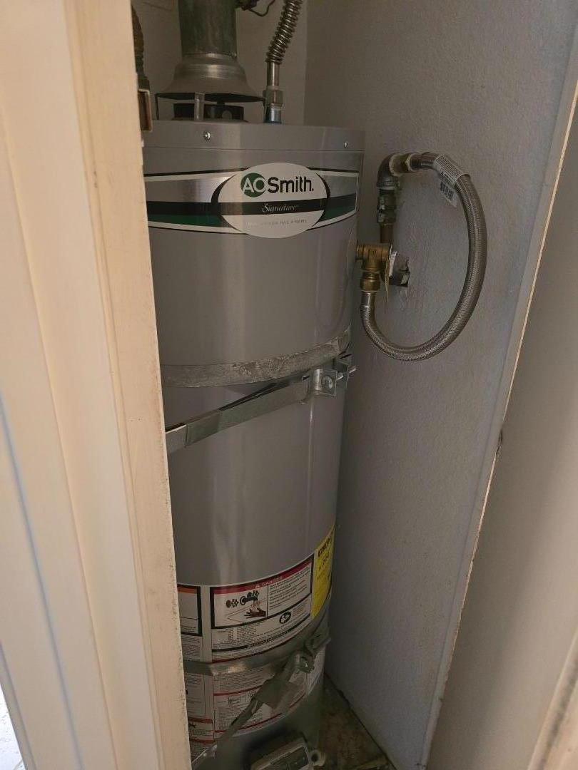 Detail Gallery Image 13 of 26 For 2416 N Main St #B,  Salinas,  CA 93906 - 2 Beds | 1/1 Baths