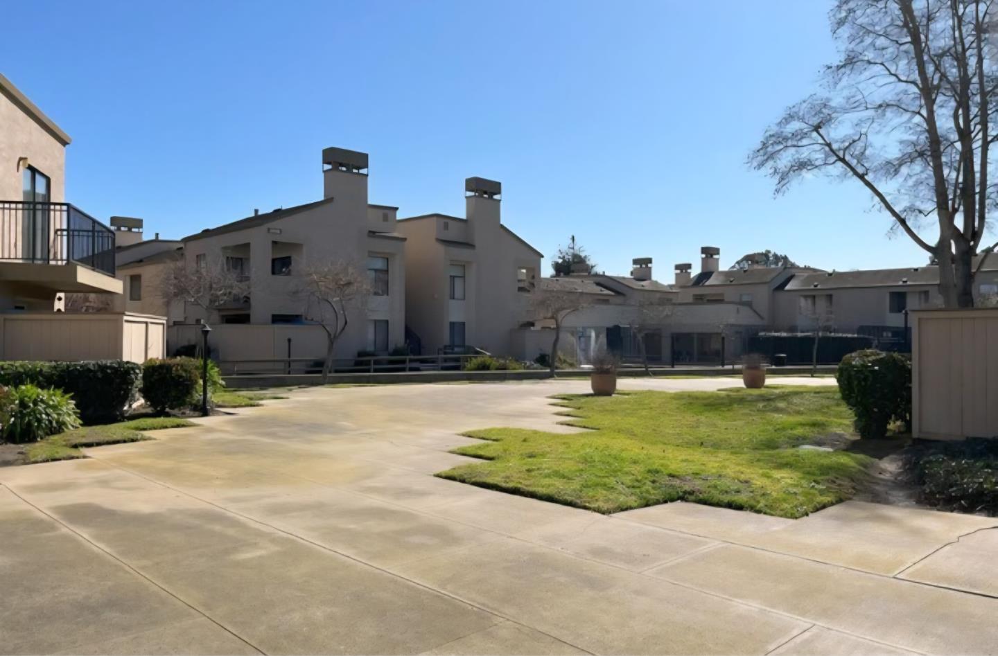 Detail Gallery Image 23 of 26 For 2416 N Main St #B,  Salinas,  CA 93906 - 2 Beds | 1/1 Baths