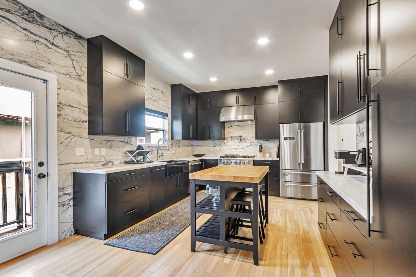 Detail Gallery Image 15 of 58 For 1148 Palm St, San Jose,  CA 95110 - 4 Beds | 2 Baths