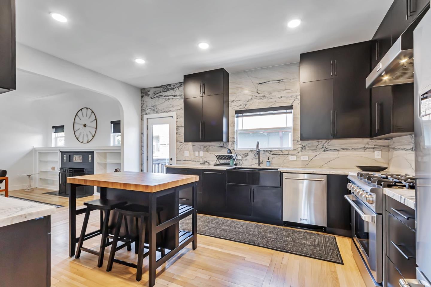 Detail Gallery Image 17 of 58 For 1148 Palm St, San Jose,  CA 95110 - 4 Beds | 2 Baths