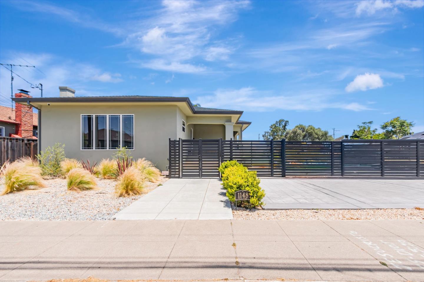 Detail Gallery Image 2 of 58 For 1148 Palm St, San Jose,  CA 95110 - 4 Beds | 2 Baths