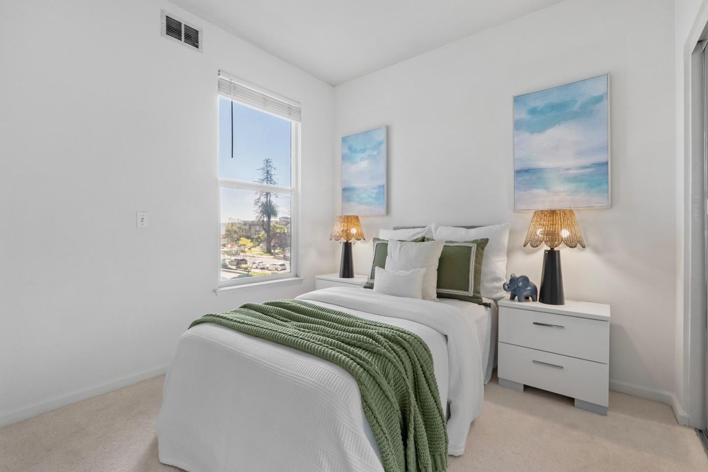 Detail Gallery Image 10 of 14 For 655 12th St #205,  Oakland,  CA 94607 - 2 Beds | 2 Baths