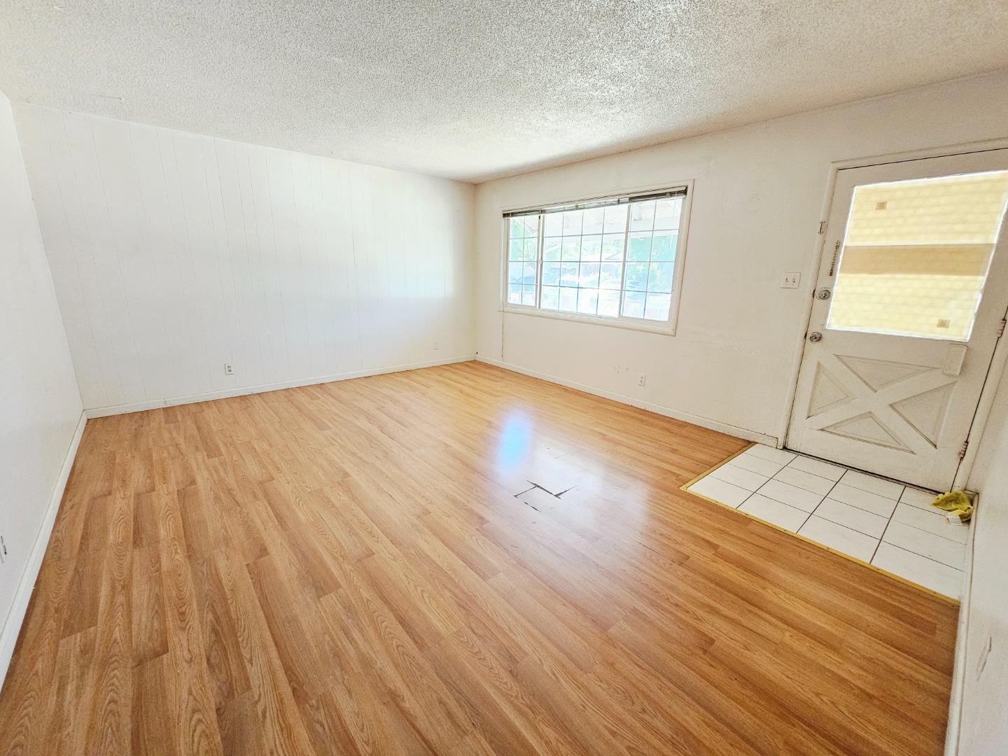 Detail Gallery Image 14 of 25 For 227 Whirlaway Dr, San Jose,  CA 95111 - 4 Beds | 2 Baths