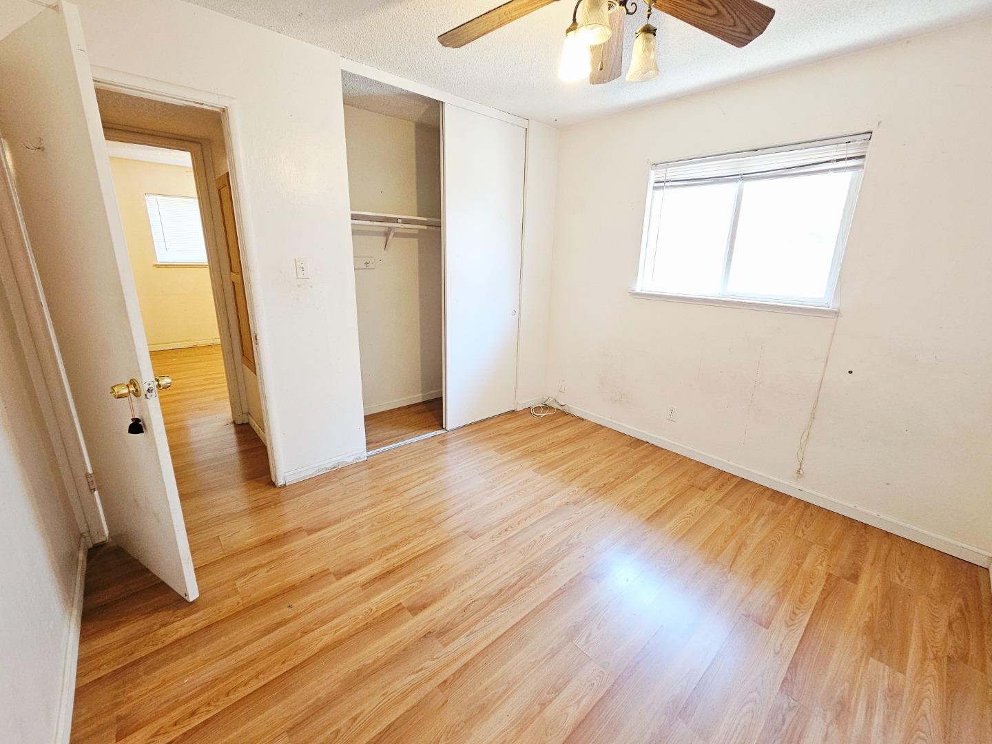 Detail Gallery Image 16 of 25 For 227 Whirlaway Dr, San Jose,  CA 95111 - 4 Beds | 2 Baths