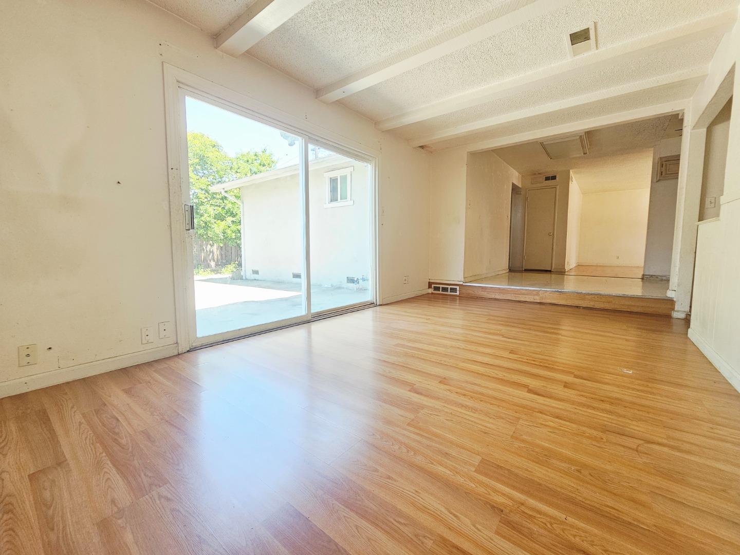 Detail Gallery Image 21 of 25 For 227 Whirlaway Dr, San Jose,  CA 95111 - 4 Beds | 2 Baths
