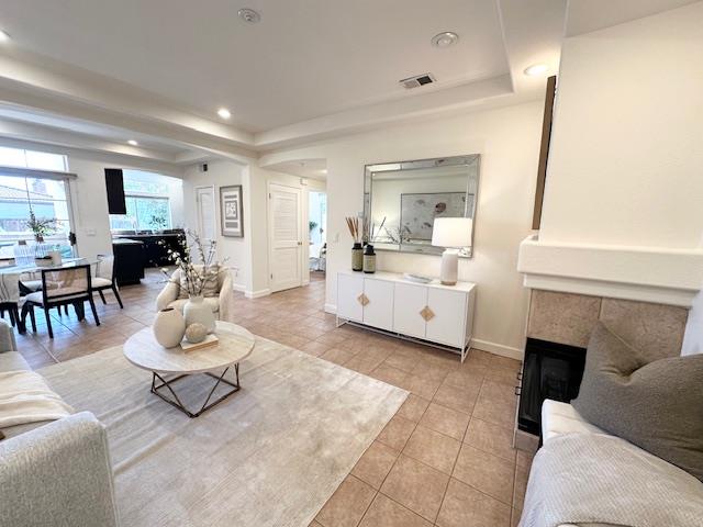 Detail Gallery Image 10 of 77 For 1114 S Winchester Blvd, San Jose,  CA 95128 - 2 Beds | 2 Baths