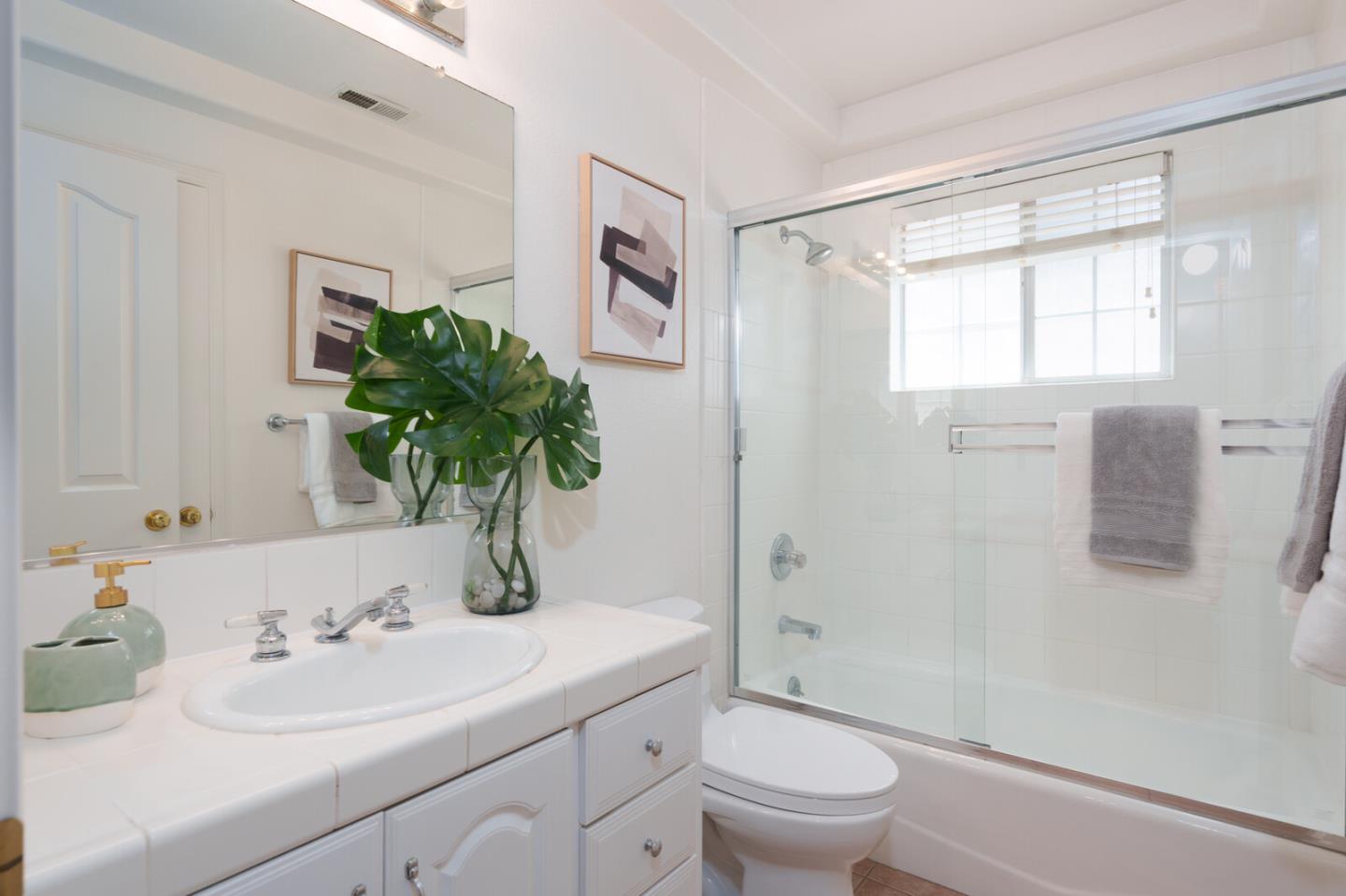 Detail Gallery Image 43 of 77 For 1114 S Winchester Blvd, San Jose,  CA 95128 - 2 Beds | 2 Baths