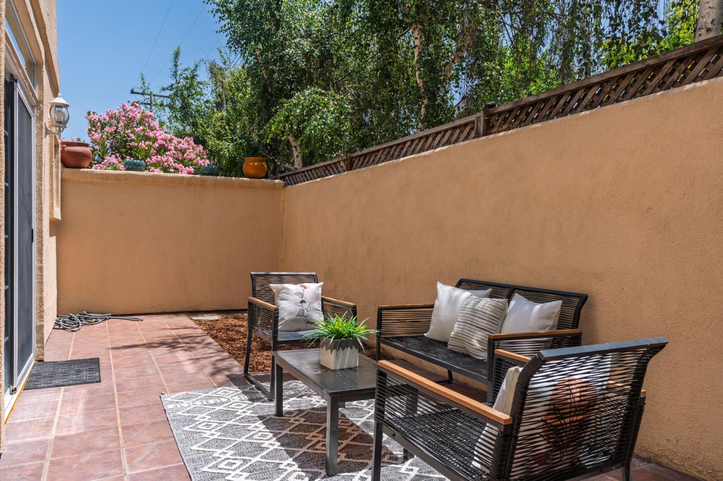 Detail Gallery Image 53 of 77 For 1114 S Winchester Blvd, San Jose,  CA 95128 - 2 Beds | 2 Baths