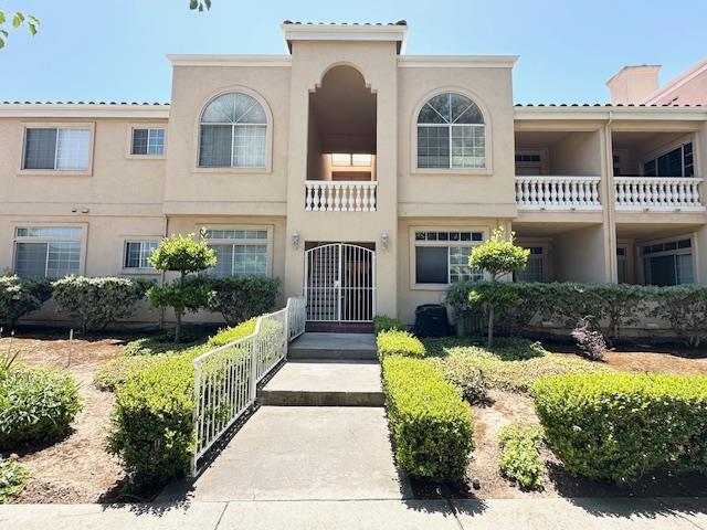 Detail Gallery Image 64 of 77 For 1114 S Winchester Blvd, San Jose,  CA 95128 - 2 Beds | 2 Baths